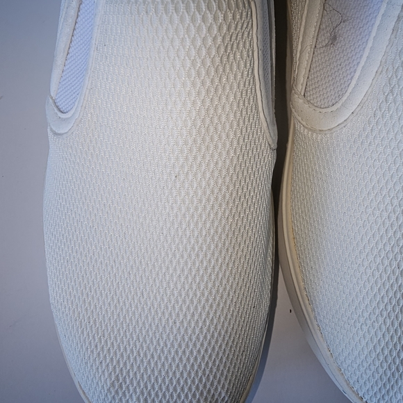 OluKai womens KI'IHELE bright white women's , light weight mesh UNISEX - Picture 4 of 11